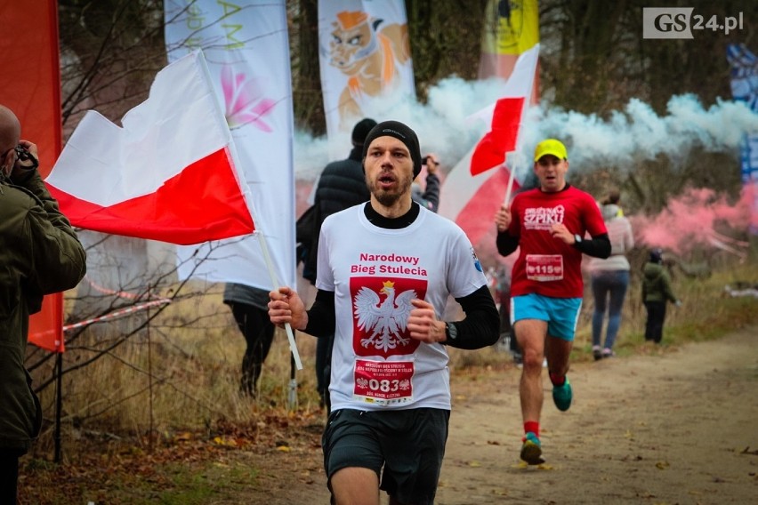 Narodowy Bieg Stulecia w Stolcu. Pamiętali o zmarłym koledze ze ścieżek biegowych [ZDJĘCIA]