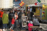 Kielcach przed galerią Korona trwa Street Food Festival. Można zjeść potrawy z całego świata