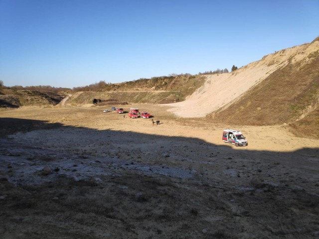 Groźny wypadek w żwirowni w Smolnie (powiat pucki) 18.04.2019