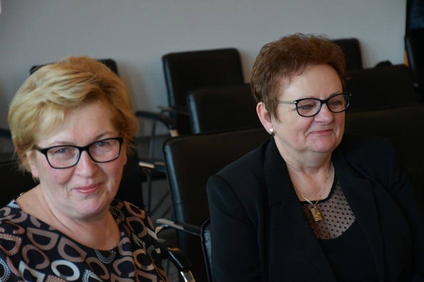Wolsztyn: przedświąteczne spotkanie z emerytami - byłymi pracownikami Starostwa Powiatowego