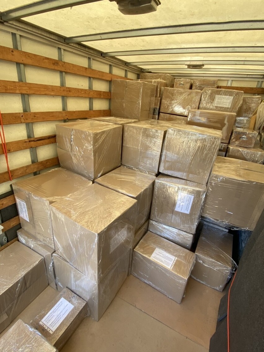 Transport darów z Poręby wyruszył już do Ukrainy.