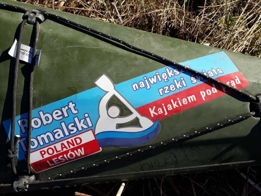 Robert Tomalski ma do pokonania w sumie 808 km rzeką pod...