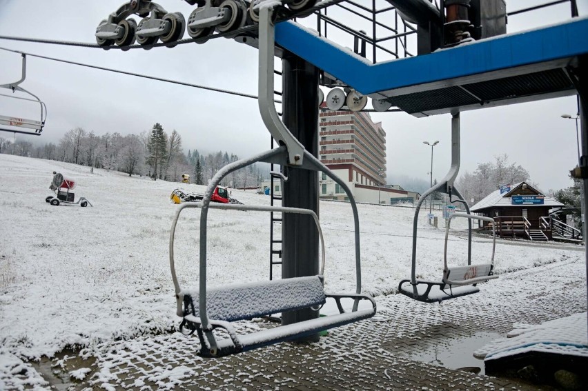 Stacja narciarska na Polanie Szymoszkowej w Zakopanem