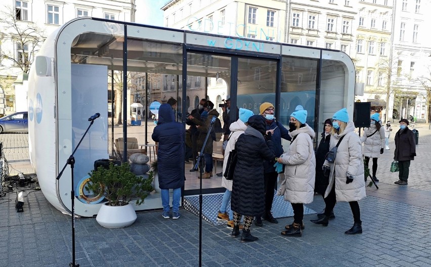 Co robi Gdynia w sercu Krakowa? Pawilon stanął na Rynku