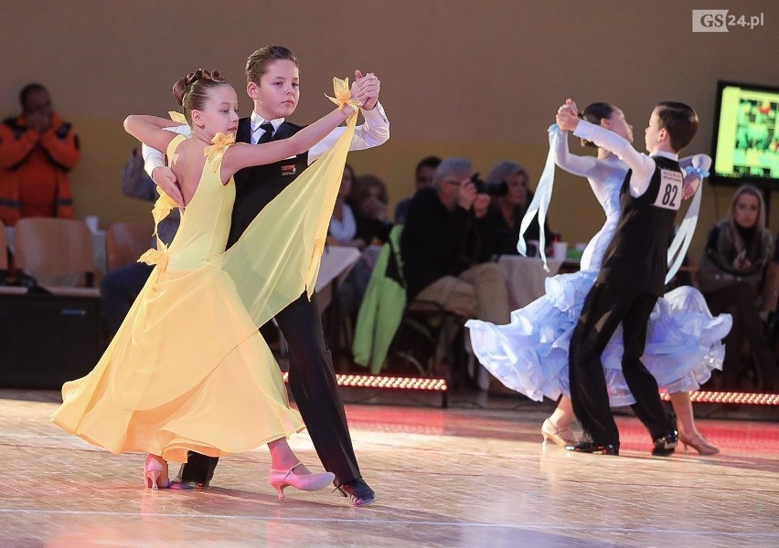 Turniej tańca sportowego w Szczecinie. Najlepsze pary w regionie [ZDJĘCIA]