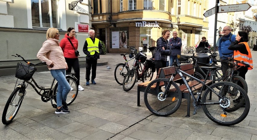 Europejski dzień bez samochodu w Lesznie. Rowerzyści pojechali szlakiem inwestycji zrealizowanych z Budżetu Obywatelskiego