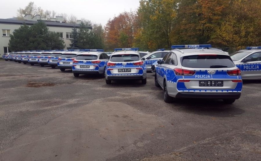 3,5 mln zł - tyle polska policja wydała na 300 nowych...