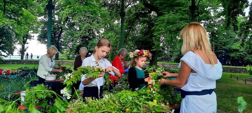 23 czerwca  - Noc Świętojańska na Zamku,  „Sztuka pod niebem...