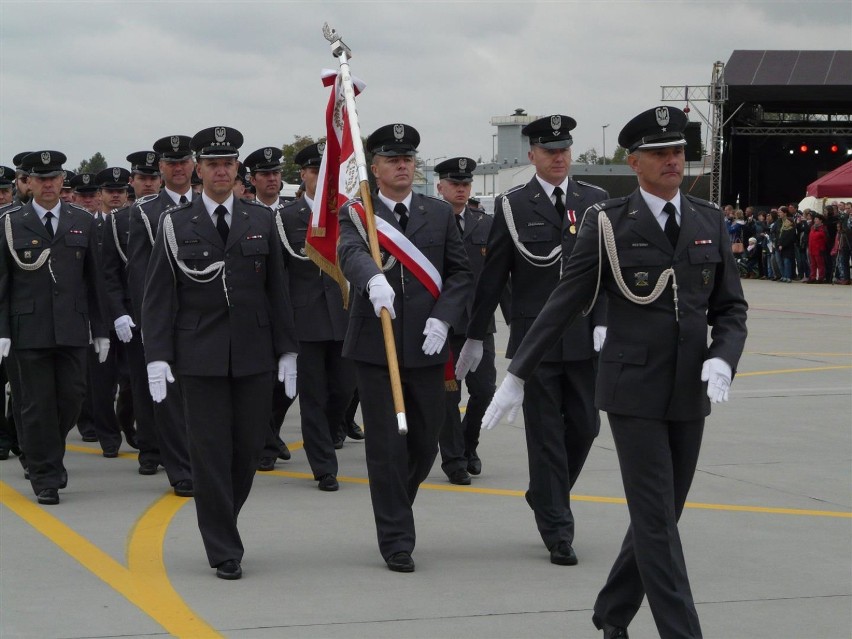 Dzień Otwartych Koszar 32. BLT. Pokazy lotnicze