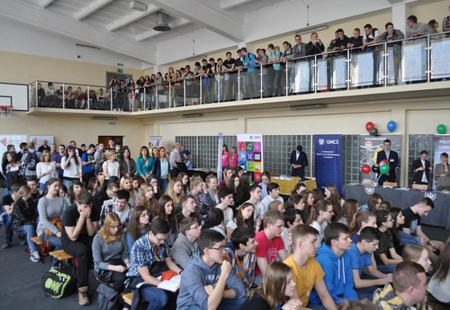 Uczniowie mogli zapoznać się z ofertą edukacyjną uczelni i szkół wyższych z województwa lubelskiego