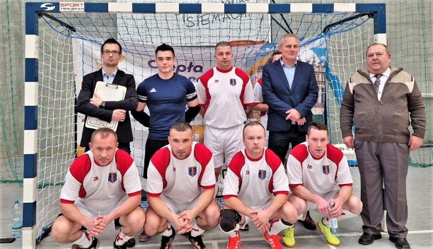 Drużyna oświęcimskich sędziów piłkarskich zajęła 7. miejsce...