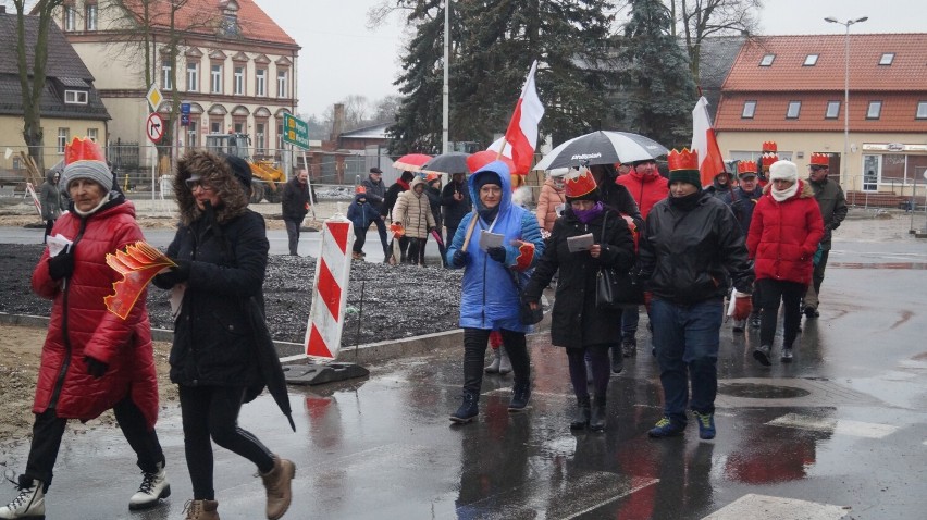 Trzej Królowie przeszli przez Łobżenicę wraz z mieszkańcami tej gminy [ZDJĘCIA]