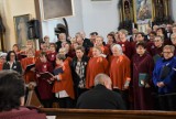 Koncert muzyki gospel dla Ukrainy w Debrznie. Połączone chóry zaśpiewały w szczytnym celu ZDJĘCIA