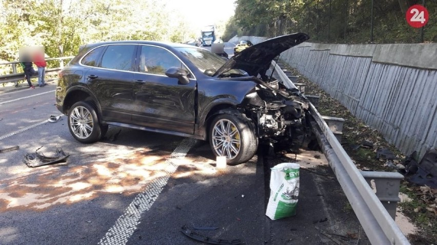 Wypadek na Słowacji. Policja nie chce oddać samochodów,...