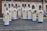 Święcenia kapłańskie w Archidiecezji Gnieźnieńskiej. Prymas wyświęcił siedmiu nowych księży