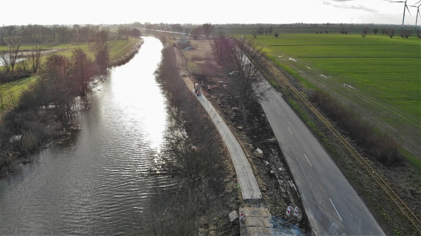 Ścieżkowa rowerowa z Nowego Dworu Gdańskiego do Stegny. Zakończenie prac w sierpniu [ZDJĘCIA]