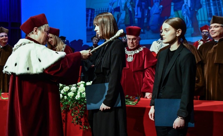 Inauguracja w Akademii Muzycznej w Bydgoszczy. Uświetniło ją nadanie tytułu doktora honoris causa prof. Bargielskiemu [zdjęcia]