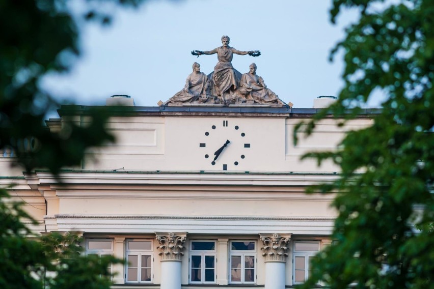 Biblioteka Uniwersytecka i Hotel Sobieski na liście dóbr kultury współczesnej Warszawy. Obiekty będą chronione