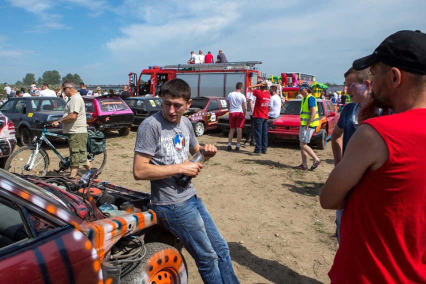 Biskupice Radłowskie. Druga edycja Wrak Race za nami [ZDJĘCIA]