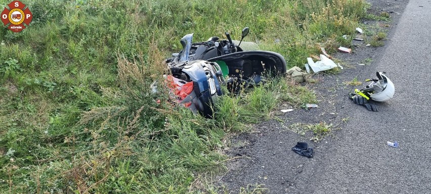 Kolejny wypadek na DK 11! Cztery osoby poszkodowane w zderzeniu dwóch samochodów i motocykla [zdjęcia]