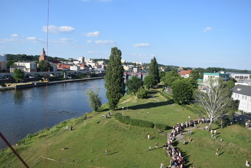 liczba ludności 31 grudnia 2022: 107 928...