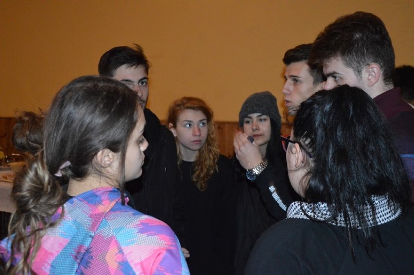 Młodzież z Turcji, Macedonii i Włoch w Nowym Pudłowie