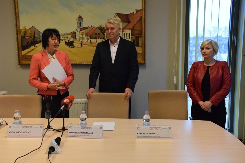 Dyrektor SOK - u i prezez RESO Europa Service podpisali  3 - letnią umowę współpracy