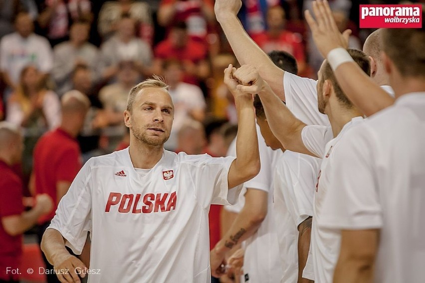 Wałbrzych: Reprezentacja Polski koszykarzy pokonała Czechy 101:68
