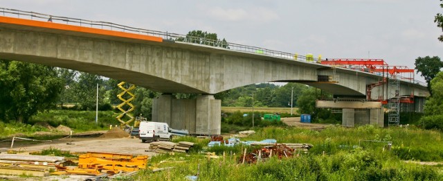 Most w Brzegu Dolnym buduje firma Skanska