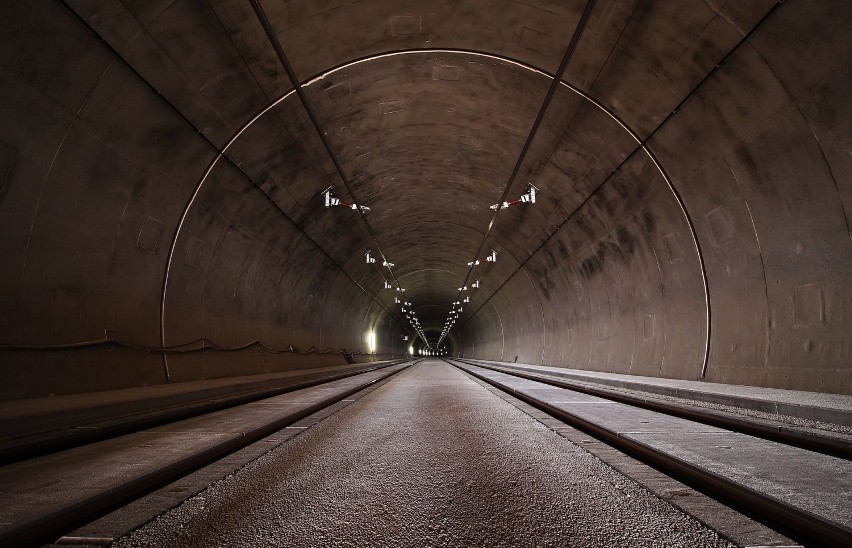 Tunel Lardal (Lardalstunnelen) to najdłuższy drogowy tunel...