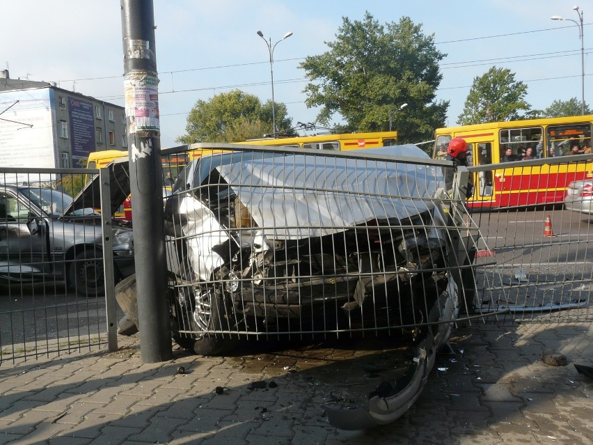 Wypadek na skrzyżowaniu Zachodniej i Lutomierskiej. Ranne dziecko