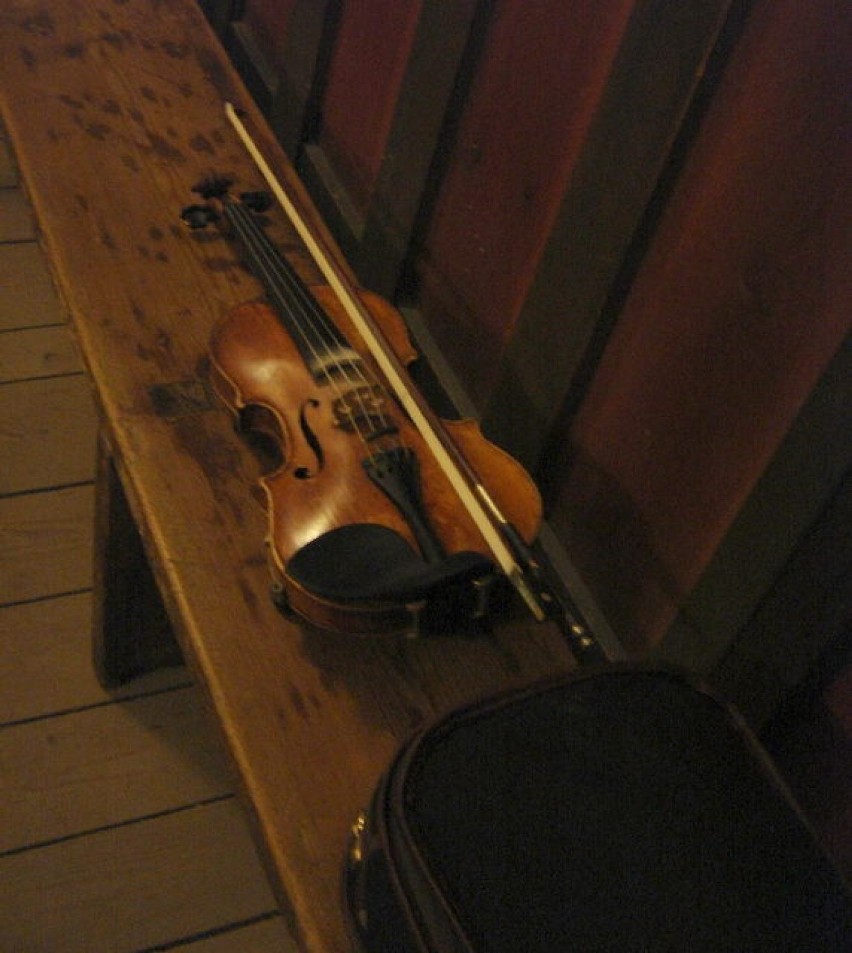 Instrument mistrza V. Brodskiego.