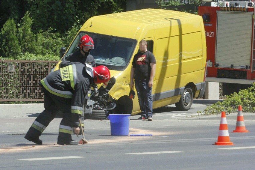 Wrocław: Wypadek na Krakowskiej. Zderzyły się dwa busy (ZDJĘCIA)