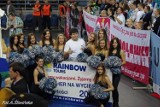 Tomasz Chaberski trafił z połowy boiska i wygrał wycieczkę od Rainbow Tours [wideo]