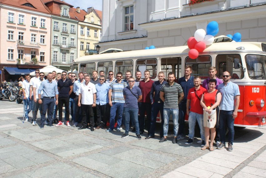 Piłkarze ręczni MKS Kalisz uhonorowani przez władze miasta [FOTO]