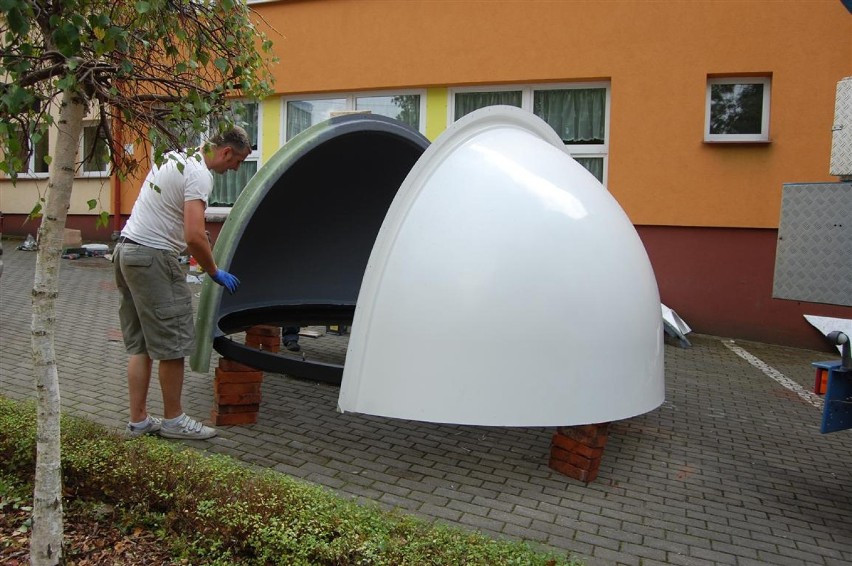 Montaż kopuły astronomicznej na I LO w Kartuzach 27-08-2014