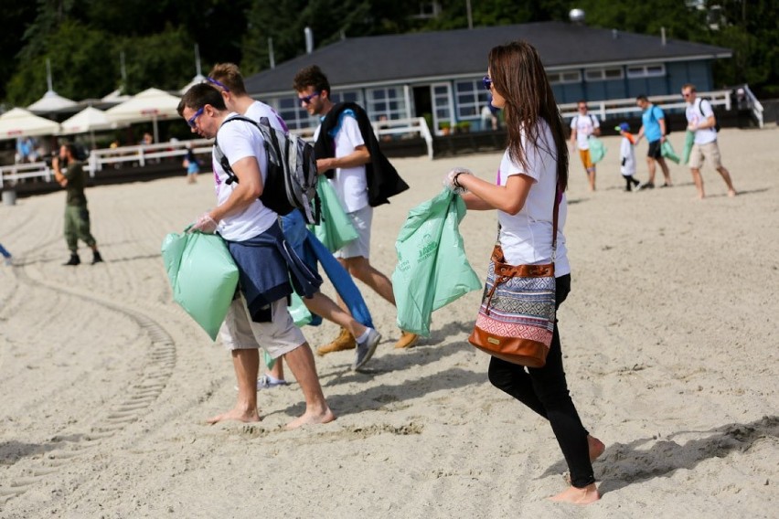 Barefoot Projekt Czysta Plaża: Dołącz do ekipy sprzątającej!