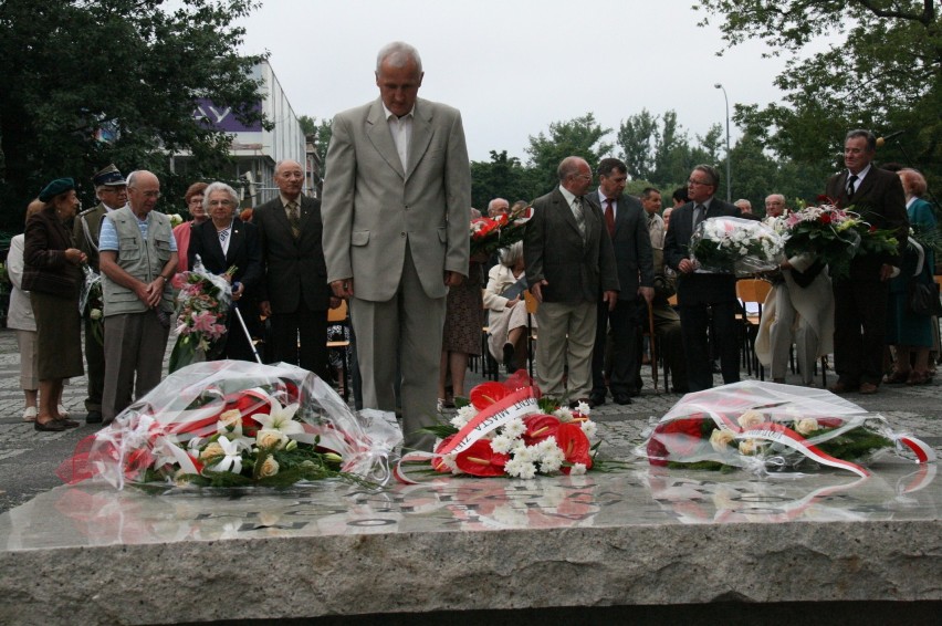 W imię pamięci dla Polaków, którzy zginęli za Ojczyznę