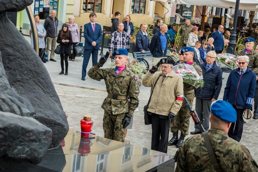 We wtorek  minęło 80 lat od dnia, kiedy sowieci, łamiąc...