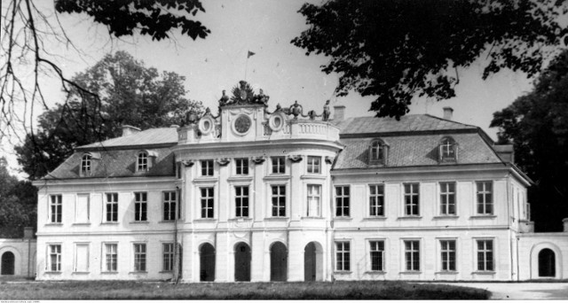 Pałac Dembińskich w Szczekocinach w 1942 roku.