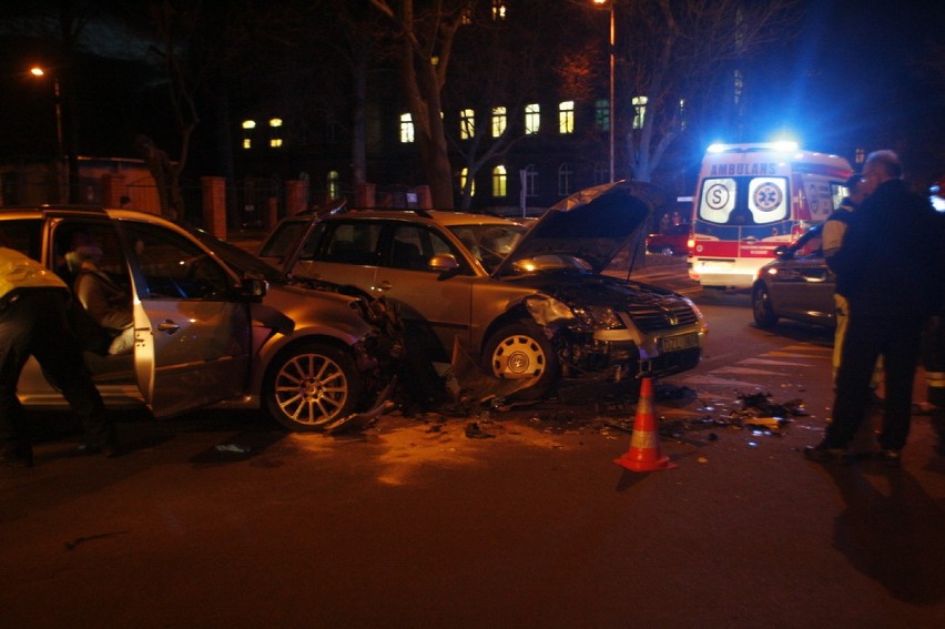 Wypadek na ulicy Chojnowskiej w Legnicy (ZDJĘCIA)