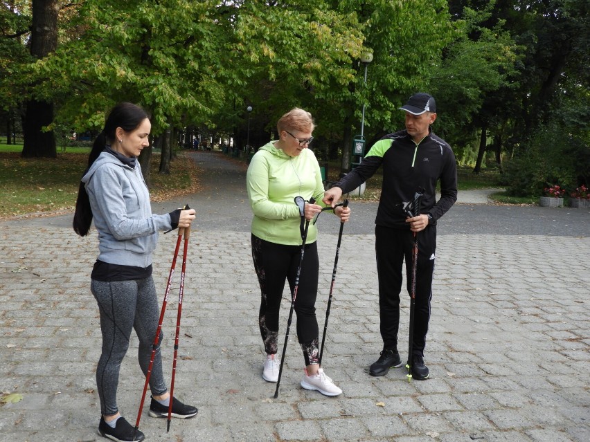 Krotoszyn: Aktywność fizyczna postawą zdrowej egzystencji.Grupie nordic walking z Krotoszyna nie brakuje chęci i otwartości na nowe doznania