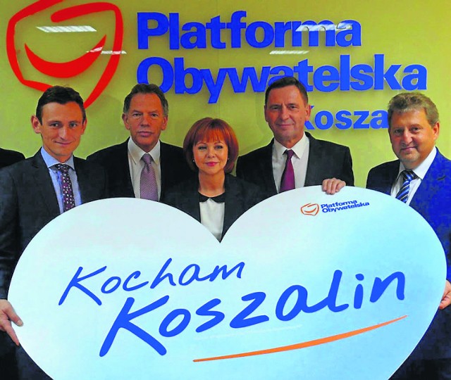 A jeszcze nie tak dawno Andrzej Jakubowski (drugi od prawej)  tak reklamował swoją partię...