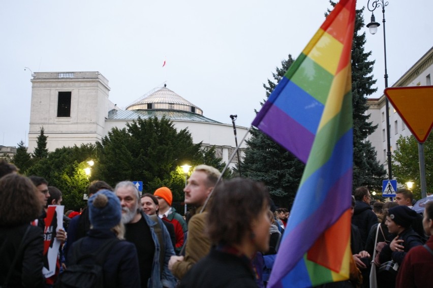 Protest "Jesień Średniowiecza" w Warszawie. "Niech PiS wie,...