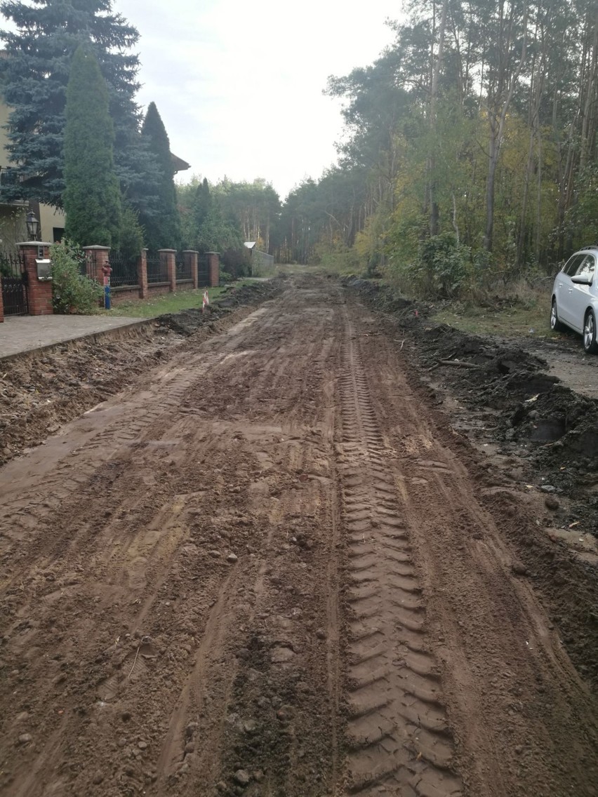 Trwa przebudowa drogi gminnej w Starym Oleścu