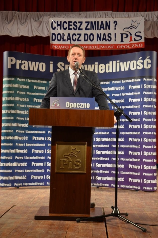 Jarosław Kaczyński w Opocznie. Ponad tysiąc osób na spotkaniu z prezesem [ZDJĘCIA]