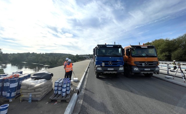 W piątek (22 września) wykonane zostały próby obciążeniowe obu obiektów - mostu drogowego i tramwajowego