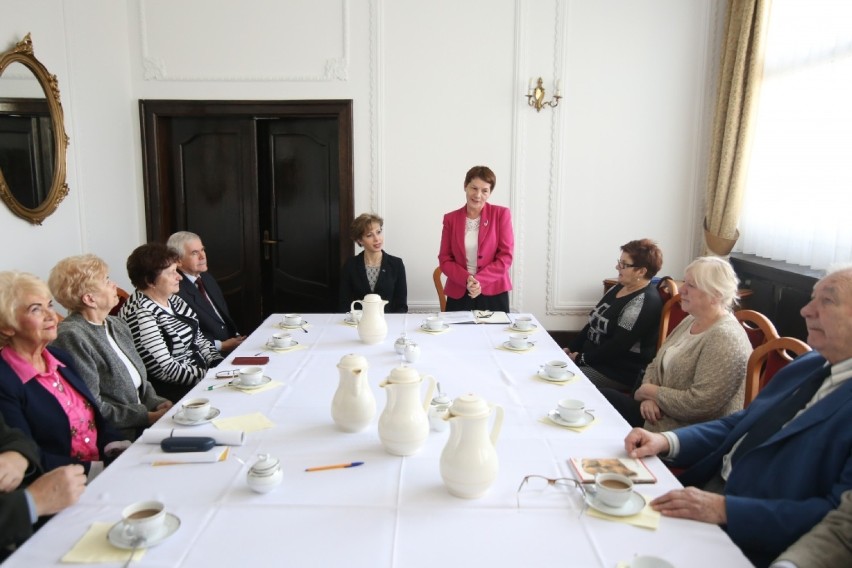 Rada Seniorów w Piekarach zainaugurowała kadencję 2016-2020 [ZDJĘCIA]