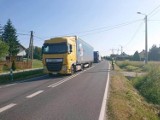Akcja dąbrowskiej drogówki na drodze wojewódzkiej nr 975 w Morzychnie. Dwaj kierowcy tirów zatrzymani za jazdę pod wpływem alkoholu