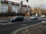 Ta ulica w Poznaniu jest areną dla piratów drogowych. Mimo obecności policjantów z dronem!